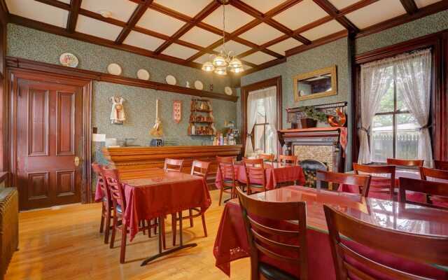 Greystone Manor Bed & Breakfast