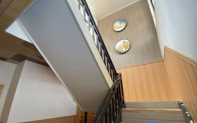 Meet Snow Mountain Boutique Residence
