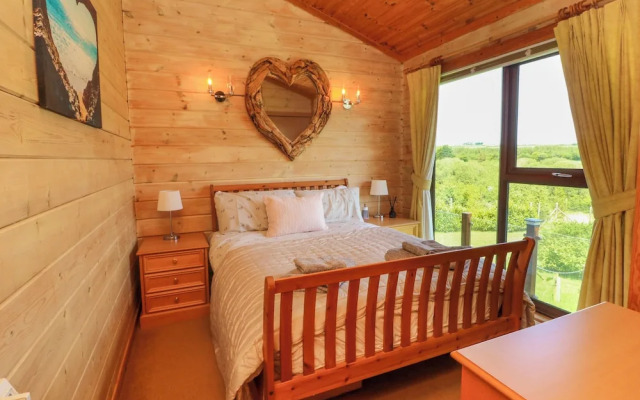 Moonlake Lodge