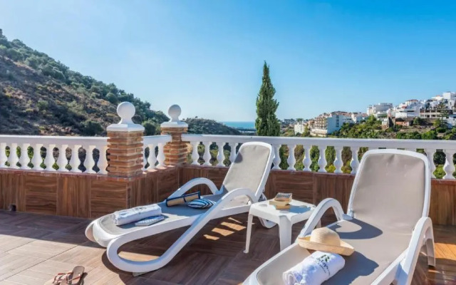 Villa Raquel Torrox by Ruralidays