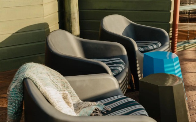 Buffalo Lodge – Outside – Coromandel