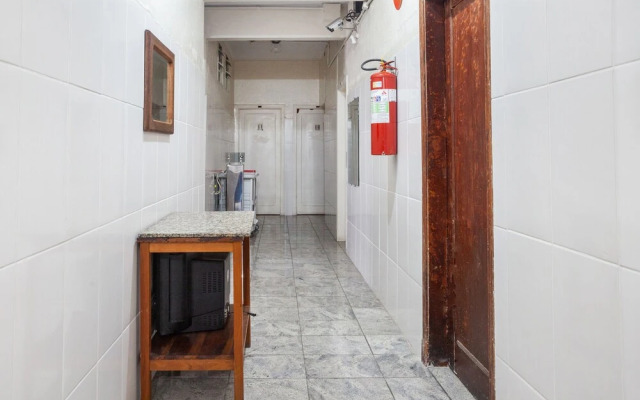 Hotel Economy 888 By UP Hotel Próximo a Praça da Estação e Rodoviária