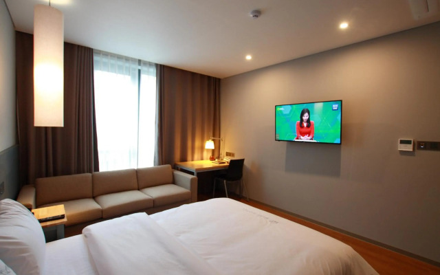 141 Mini Hotel