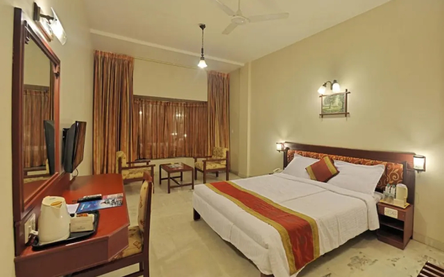 Hotel Gnanam