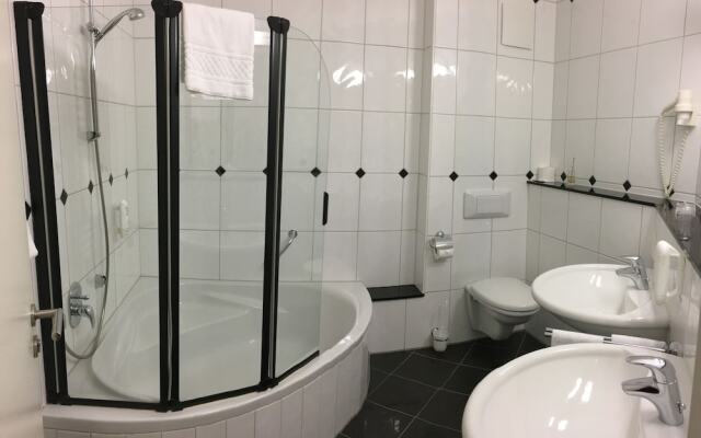 Hostellerie Bacher GmbH