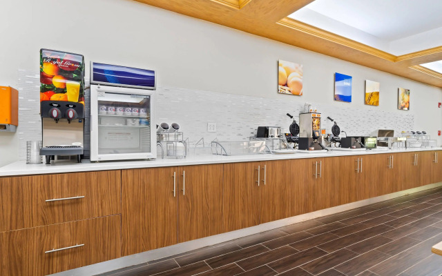 Comfort Suites Milledgeville