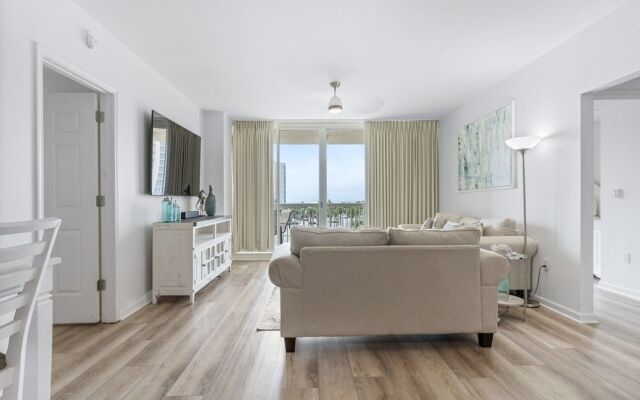 Picture Perfect 2 Bedroom Condo by RedAwning