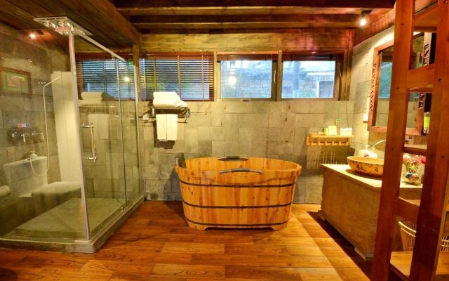Lijiang Shuhe Youyiju Private Club