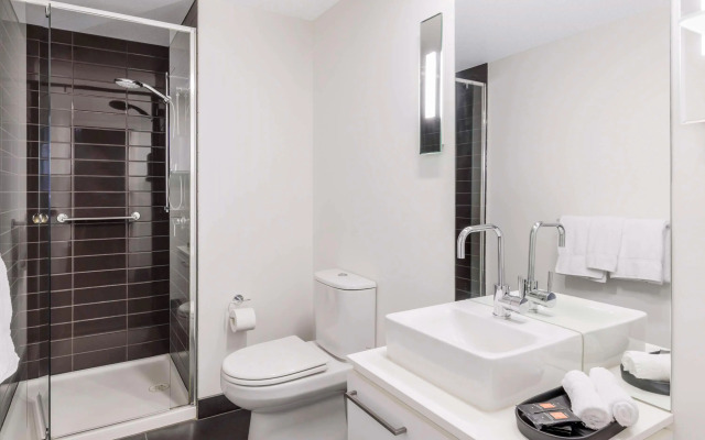 Oaks Melbourne St Kilda Road Hotel