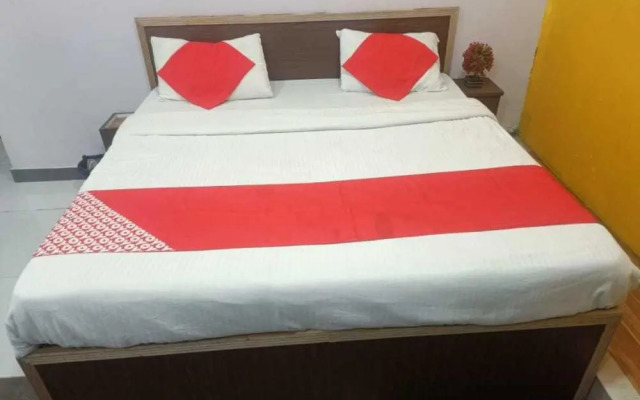 Oyo 80546B Blu Star Guest House