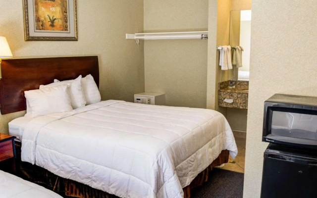 Rodeway Inn near Venice Beach
