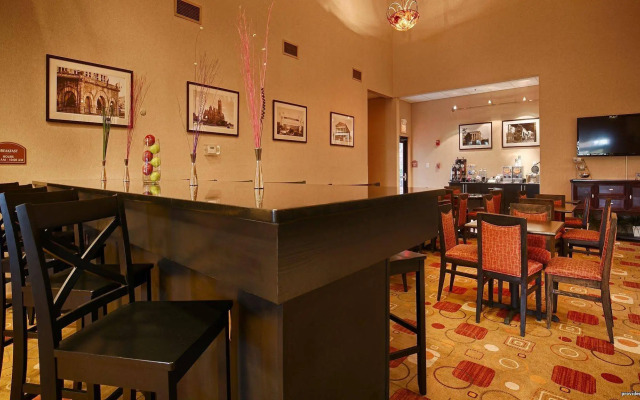 Hampton Inn White House