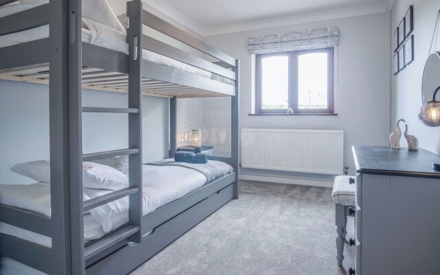 Springfield Lodge - 3 Bedroom Home - Princes Gate