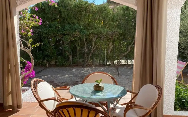 Spacious Holiday Home With Private Garden