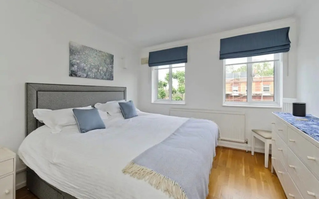 3 Bedroom Apartment, Earls Court