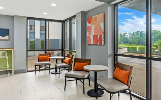 Spark by Hilton Lexington Hamburg