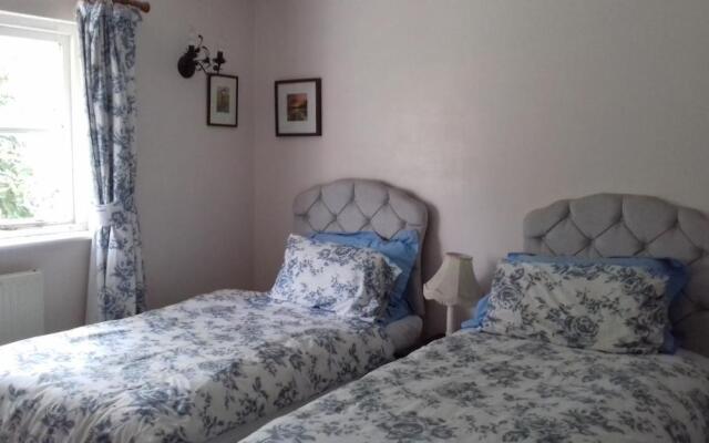 Hills Farm B&B Laugharne