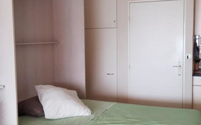 Appartement Cavalaire-sur-Mer, 1 pièce, 4 personnes - FR-1-100-184