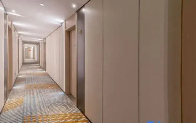 Zhuhai Xinhualian Business Hotel