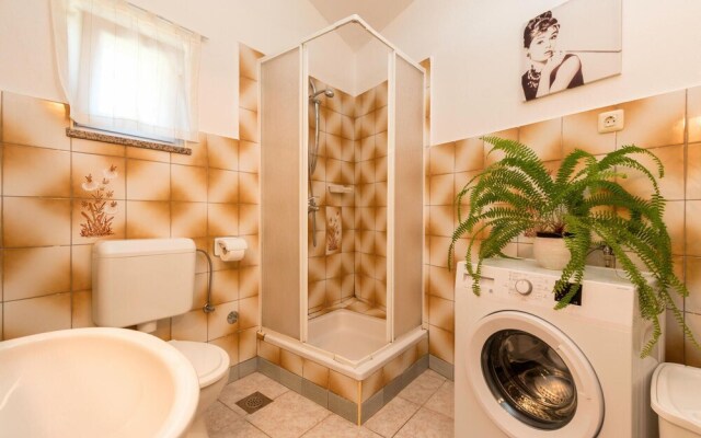 Beautiful Home in Vodnjan With Wifi and 1 Bedrooms
