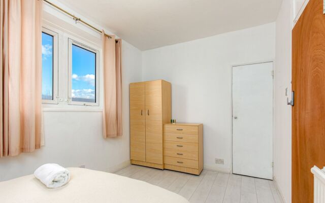 James Middleton House - Deluxe Guest Room 4