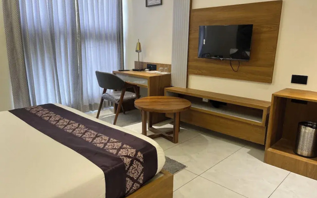 Hotel Royal Empire