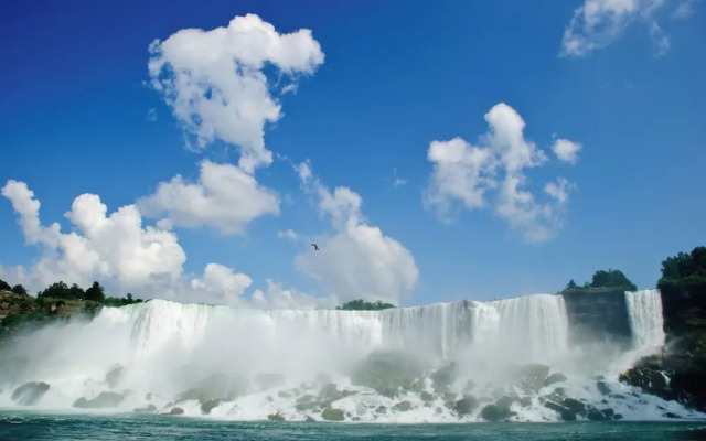 The Brock Niagara Falls Fallsview, Tapestry by Hilton