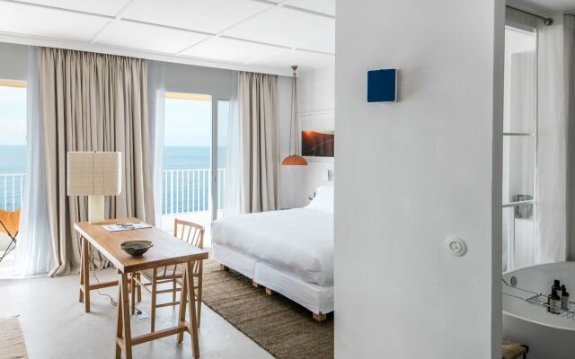 Les Roches Rouges, a Beaumier hotel