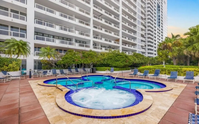The Grand Wonder Biscayne