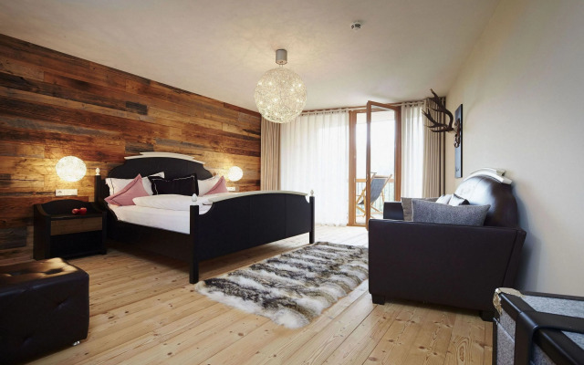 Das Kronthaler - Adults Only