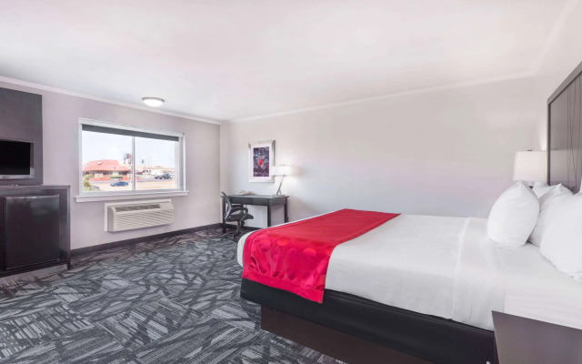 Ramada by Wyndham Tuscaloosa