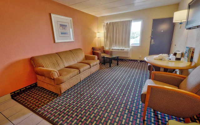 Seashire Inn & Suites