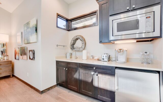 2113 Barbaro Way Cabin Unit 16