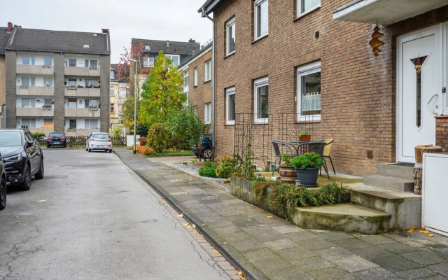 Lovely Apartment in Duisburg near Forest