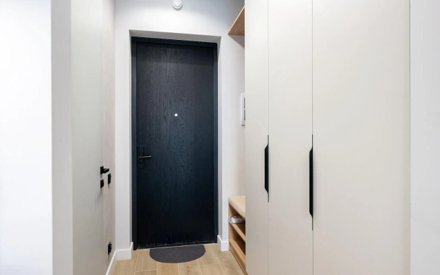 Студия на Набережной Макарова