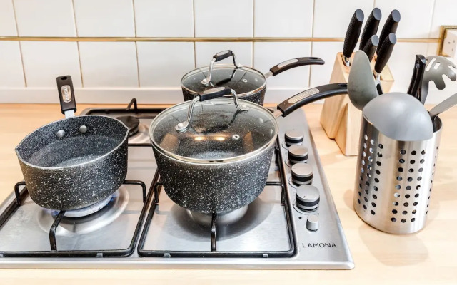 Hiikots Apartments Dagenham