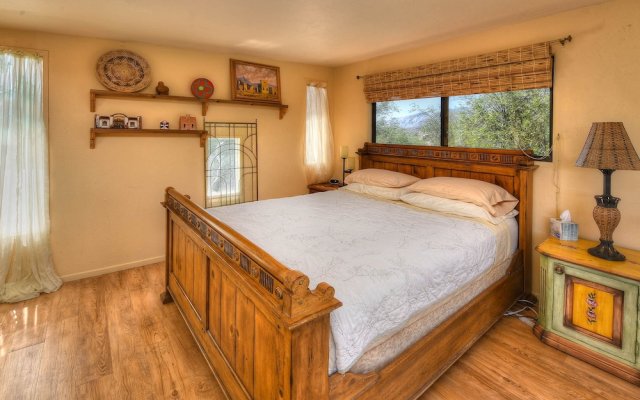 Azure Gate Bed And Breakfast
