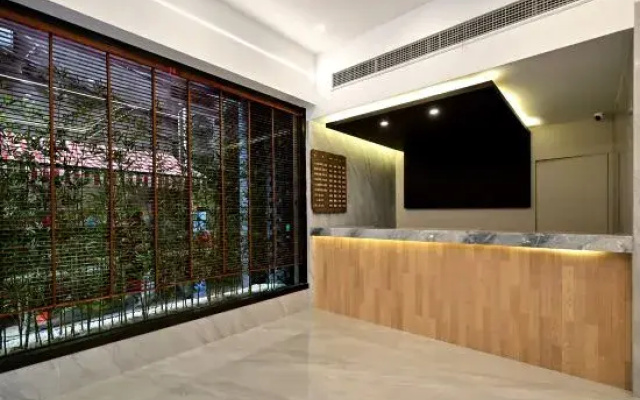 Micro Apple Esports Hotel (Intime Store)