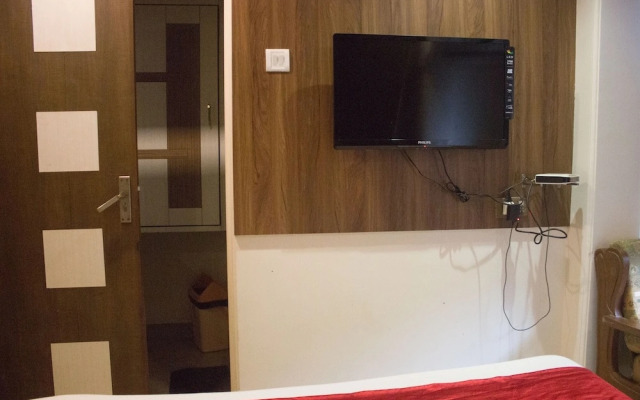 OYO 7154 Hotel Highland Residency