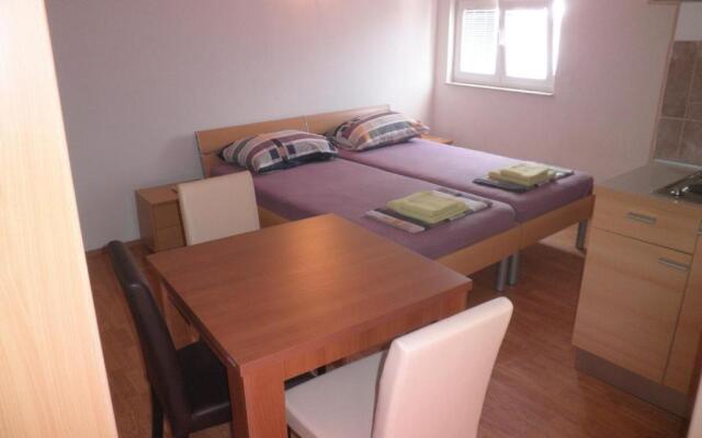 Apartments Muic