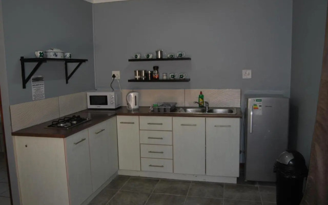 14 Cluster House & Studio