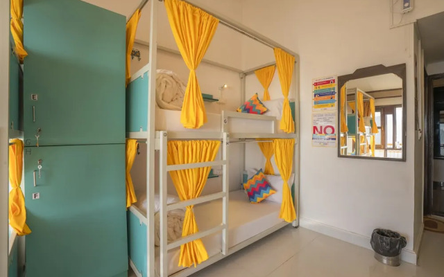 goSTOPS Mussoorie Picture Palace - Hostel