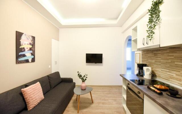 PASTEL HUES - Homey Central Apartment near Armeneasca