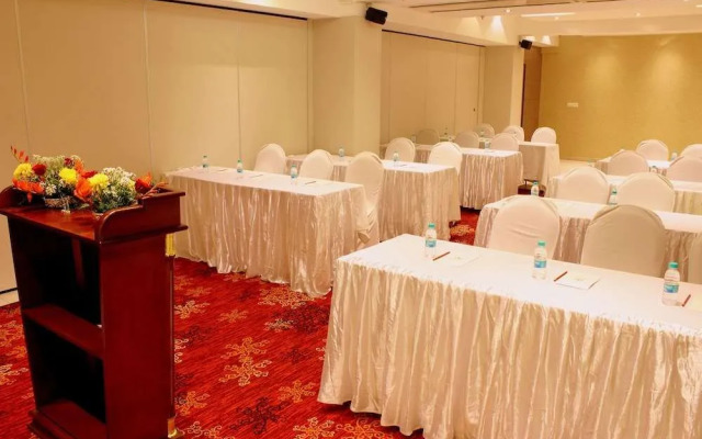 Hotel Amrapali Grand