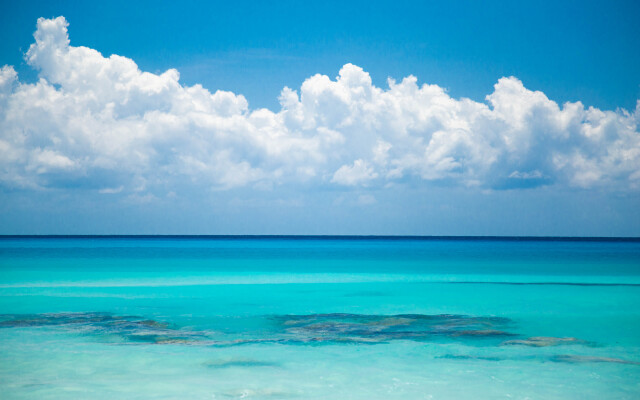 Ocean Dream Cancun by GuruHotel