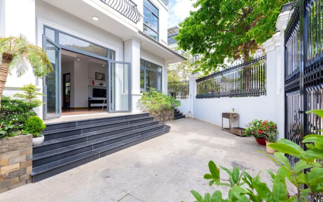 Vihomes Villa