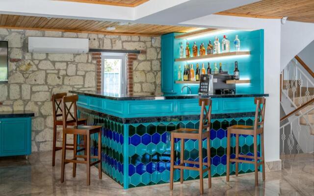 Dam Hotel Lara
