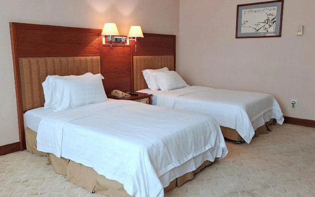 Gladden Hotel Shilong