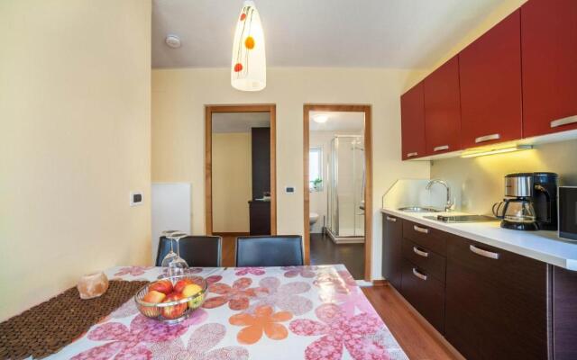 Camping Adler Bungalow 14