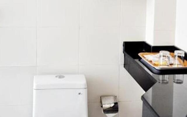 Super 8 by Wyndham Changchun Renmin Street Fanrong Road